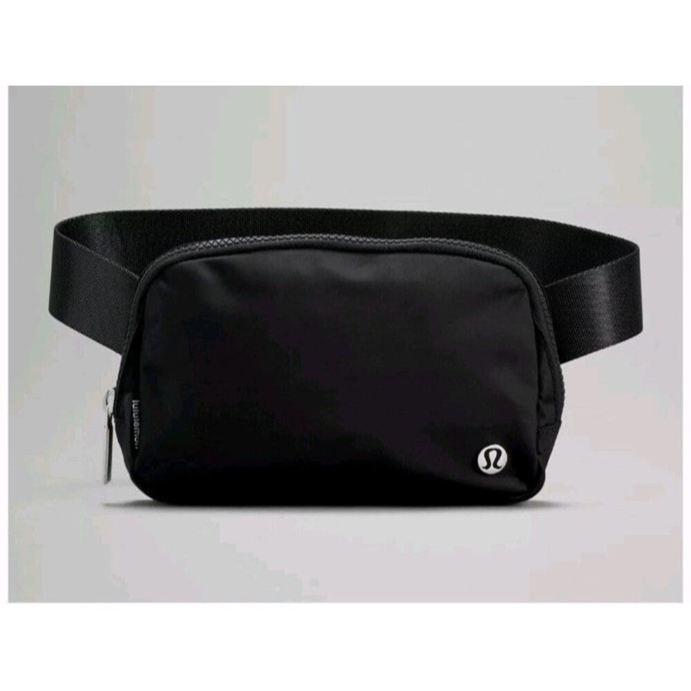 NWT Lululemon Everywhere Belt Bag - Picture 2 of 7